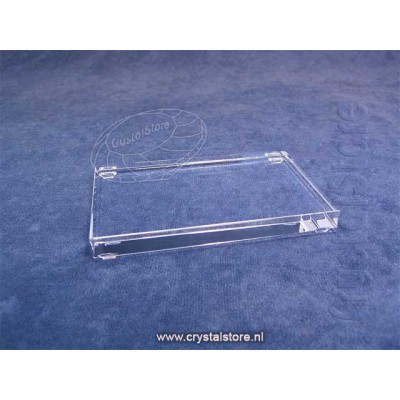 - Crystal Display Base Medium