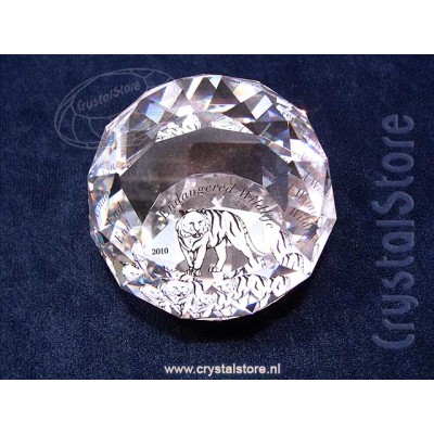 Paperweight 2010 – Tiger 60mm Round