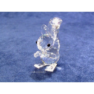 Squirrel with nut