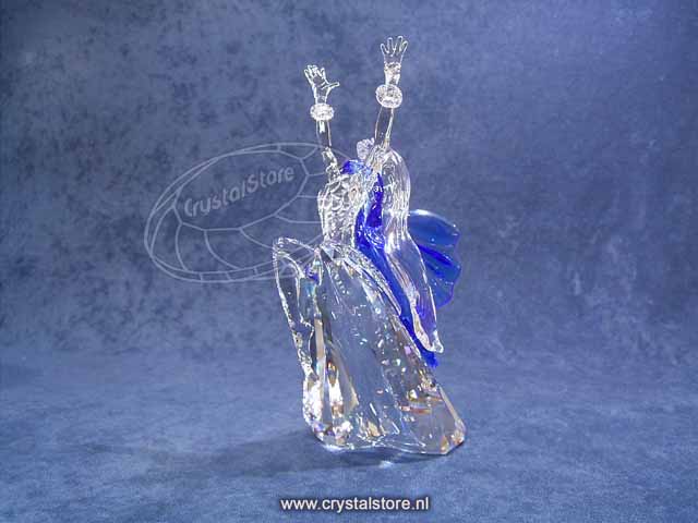 Annual Edition Isadora 2002