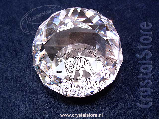 Paperweight 2010 – Tiger 60mm Round